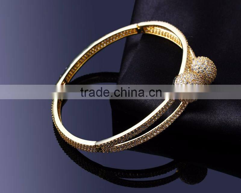 Alibaba Express Wholesale Double Ball Pave Setting CZ Fashion Bangle for Women