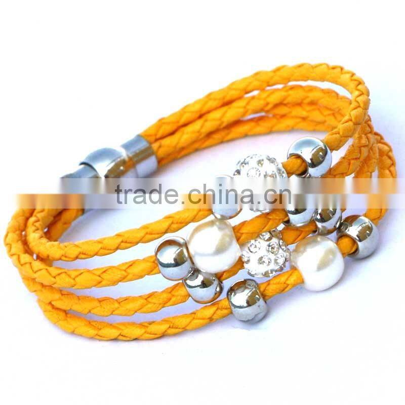 Lady PU Leather Cuff Wrap Wristband Magnetic Buckle Bracelet with Sliding Beads