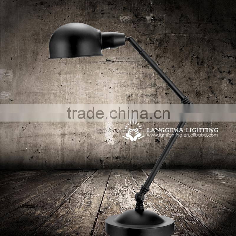 Vintage&Retro table lamp lights with matte-black finishing F823