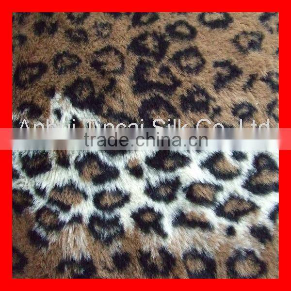 Acrylic/Polyester Dot Jacquard Faux Fur