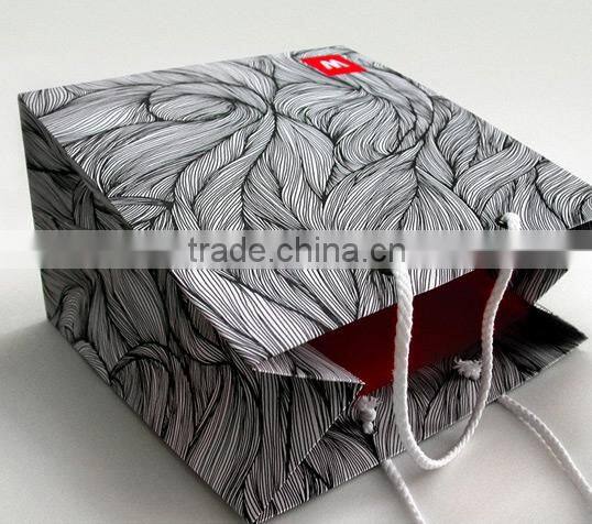 Fancy Paper Ornament Gift Shopping Bags