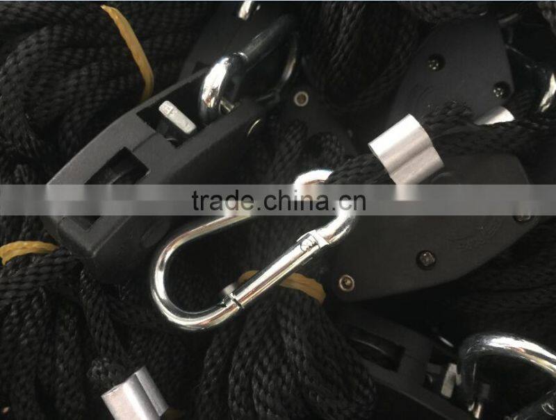 1/8" Reflector Hanger c/w Metal Gear & Metal Crimps on Rope