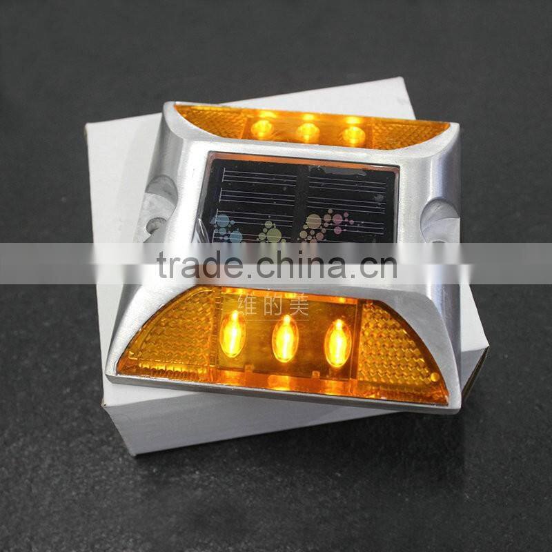 Yellow LED flashing light cat eye reflective aluminum solar road marker