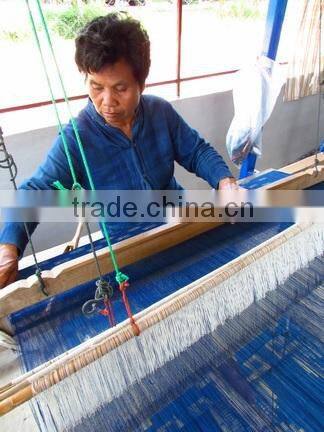 TABLE RUNNER WITH INDIGO DYED COTTON