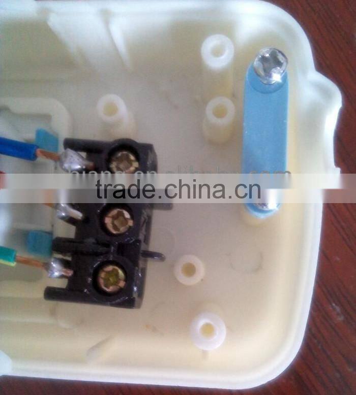 Wholesale cheap universal electrical power socket 250v 10A