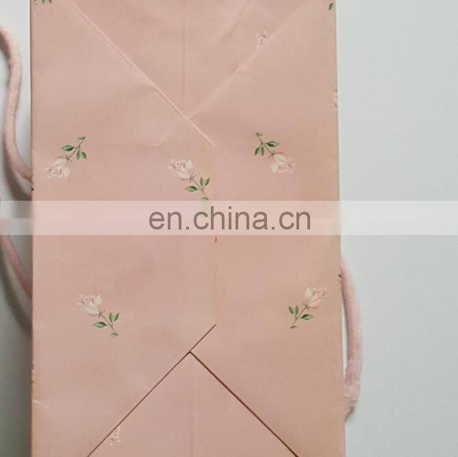 Alibaba china factory custom eco shopping gift cosmetic paper carrier bag with led light