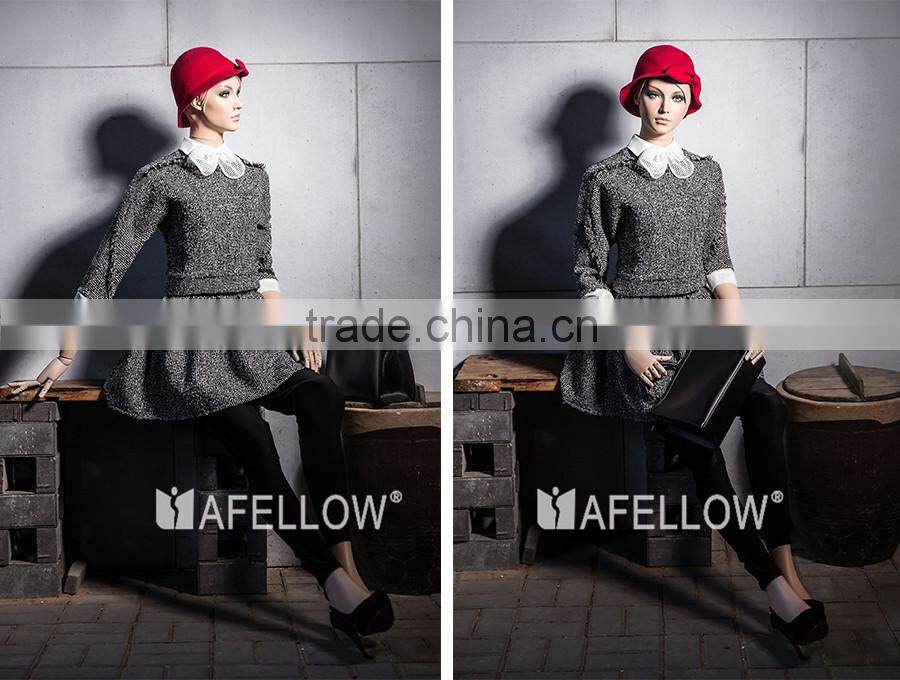 Realistic female fiberglass movable mannequins for show clothing