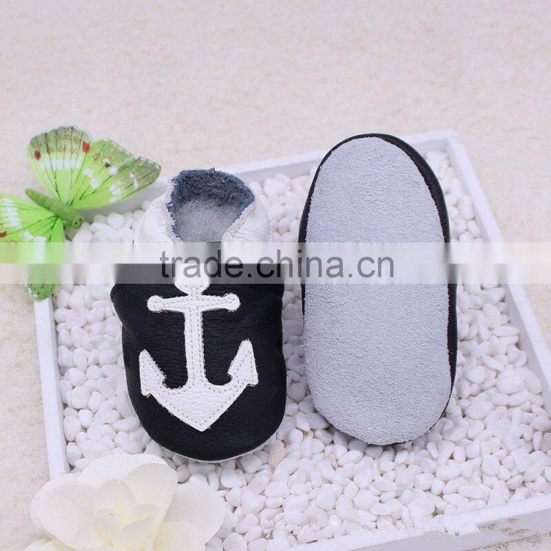 Wholesale hot new products for 2015 soft sole genuine leather baby shoes with different colors moccasin baby shoes