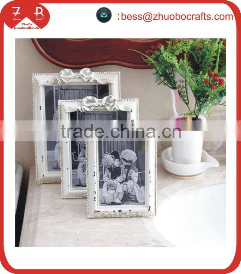 Antique resin baby picture frame design