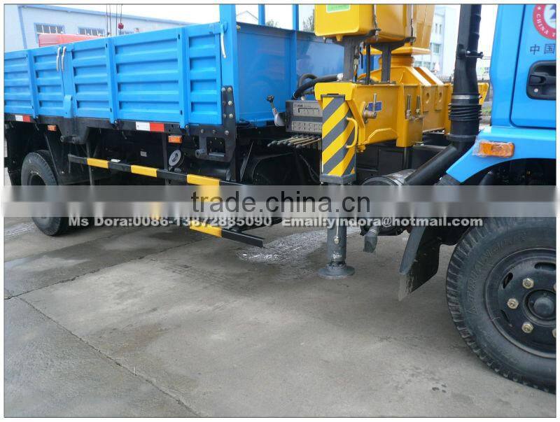 4x2 3.2 ton truck with telescoping boom truck crane/mobile crane