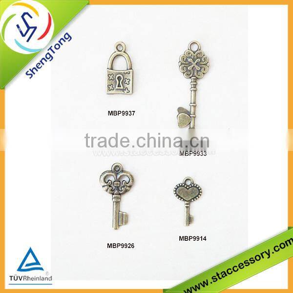 Wholesale Vessels Brzone Tone Key Charms Pendants Findings