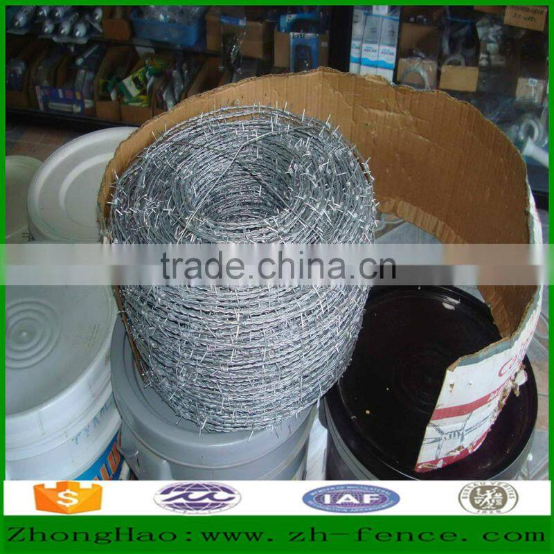 Hot dipped galvanized or PVC coated Barbed Wire Fencing farmland fence