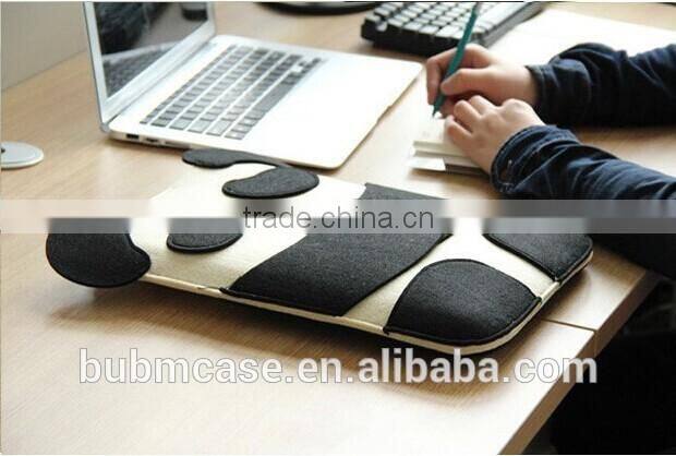 Fashion Black 9.7 inch Wool Felt Tablet Case Cute Cartoon Panda Tablet Bag