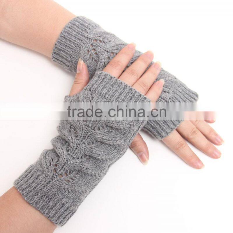 Fashion Handmade Cheap Wool Button Acrylic Glove Women Winter Knitted Gloves