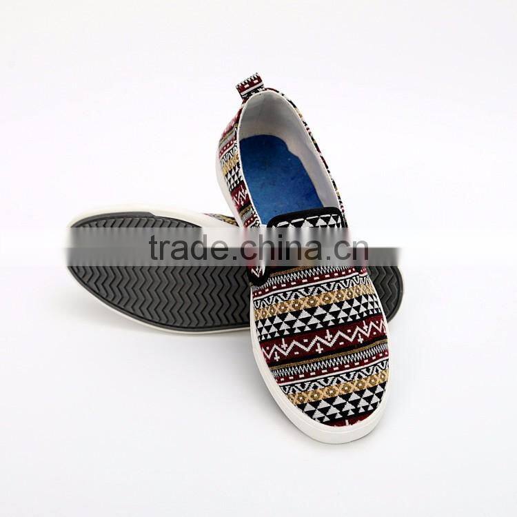 Super fashion cheap canvas shoes men alibaba china factory 2017
