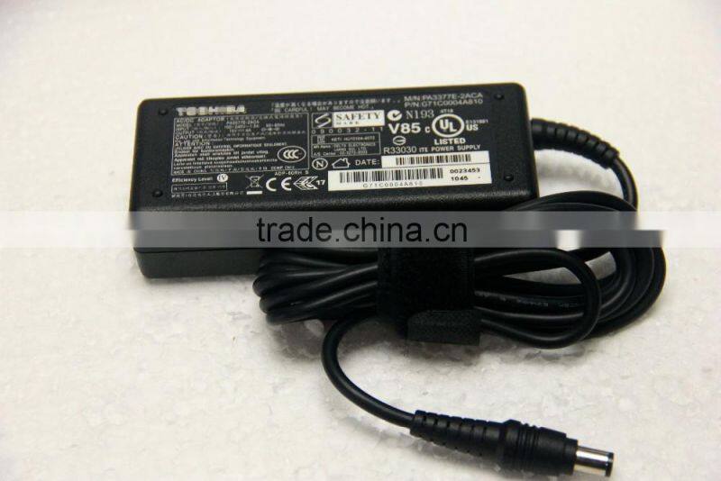 Original new 15V 4A 60W AC Adapter For TOSHIBA PA3048U-1ACA PA2444U 6.3*3.0mm