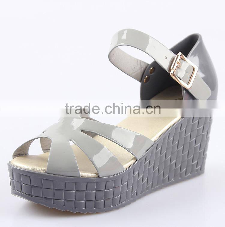 Newest design 2016 summer pvc upper jelly sandals dress shoes orange sandals from Chictrend melissa sandals