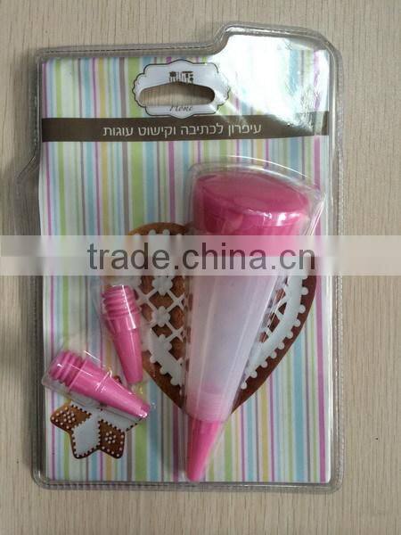 Plastic Cake Decorator Pack of 5