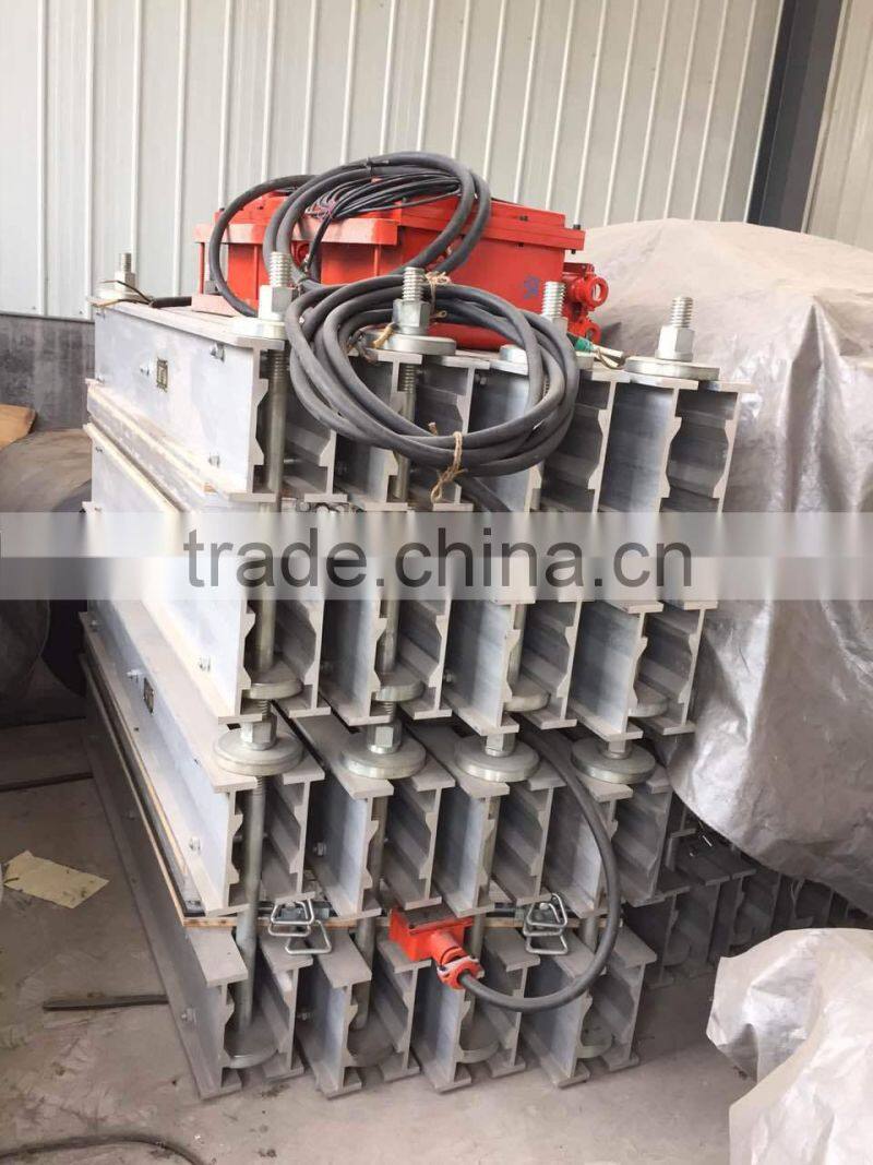 Portable conveyor belt joint vulcanizing machine