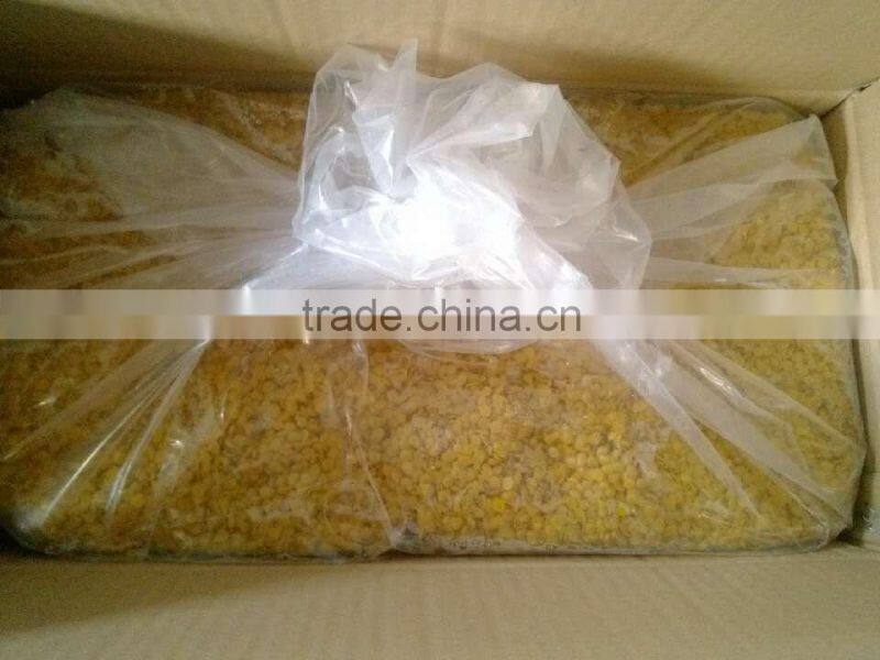 Bleached white beeswax pellets