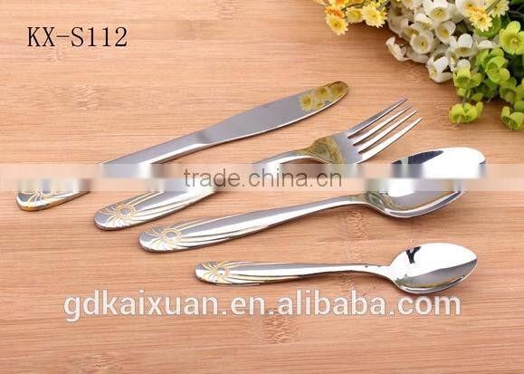 Gold Stainless Steel Cutlery Set With Flower Pattern