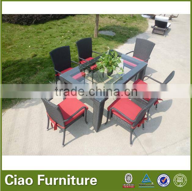 Outdoor synthetic rattan table and chair for restaurant