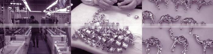 VICACCI 14K White Gold Plated Metal Xmas Snowflake Ornament with White Crystals from Swarovski