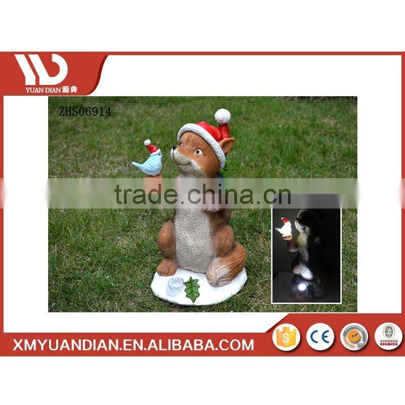 China Home Decor Wholesale Promotional Gifts Resin Craft Fox Ornament Solar Led Light Of Christmas