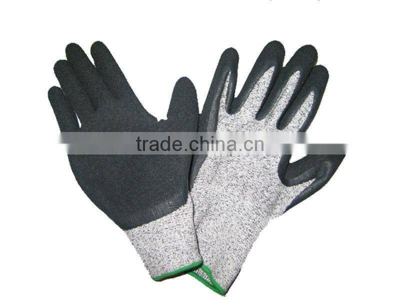 Polyethylene fiber nitrile coated glove cut level 3