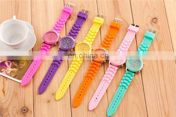 2014 Yiwu Manufacturer Directly Sale Fashion Custom Silicone Wrist Watch