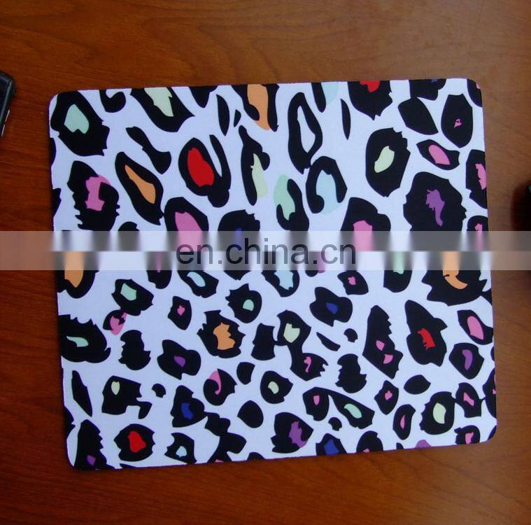 2016 hot sale promotional printing durable wholesale rubber fabric mousepad