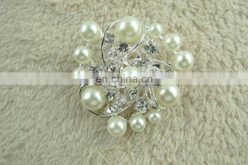 fashion design rhinestone pearls brooches for clothing