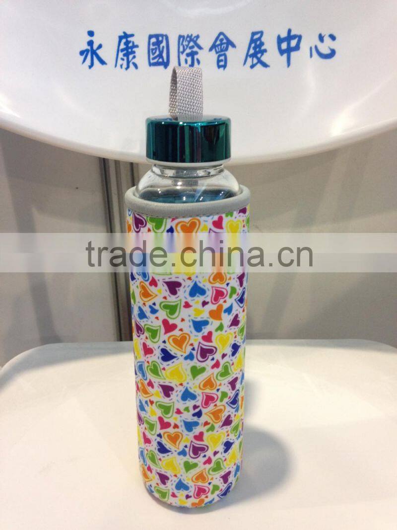 Customizable stylish neoprene bottle carrier