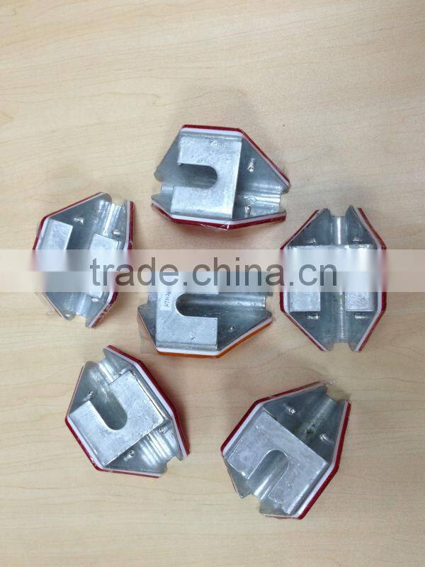 Delineator reflector