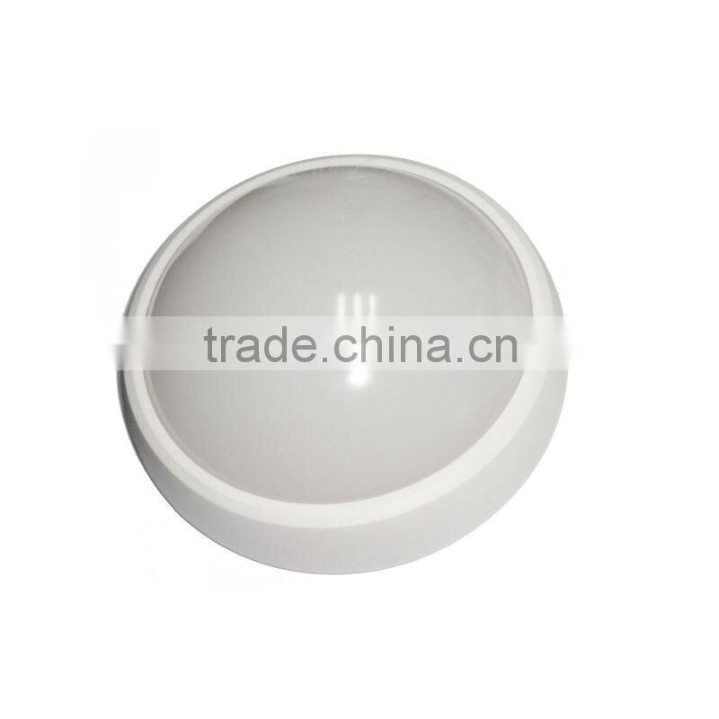 Wall light with battery