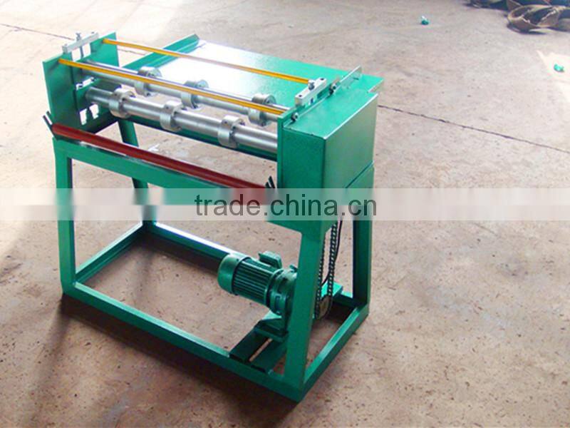 Simple steel slitting equipment