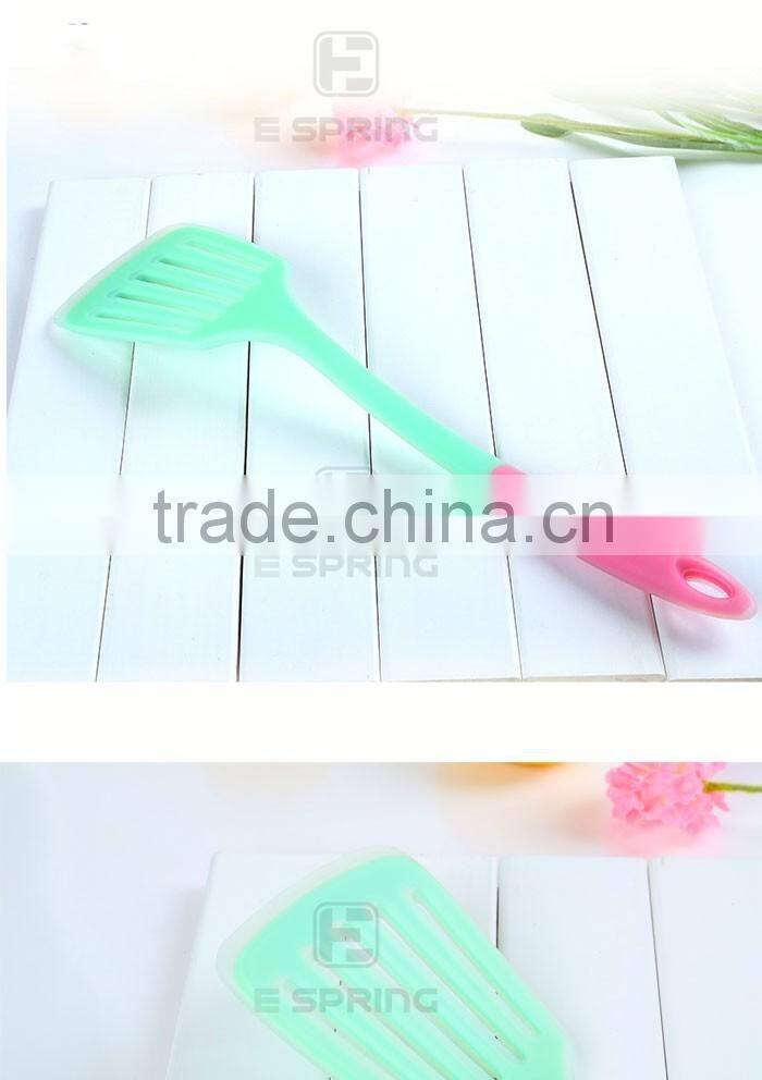 Hot Sale Cake Butter Cream Spatula Oil Bread Scraper Brush Baking Silicone Tool Maker