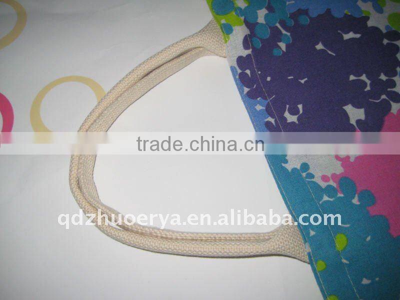 Non- woven shopping bags of colorful printed