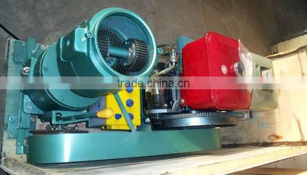 Electric Flat Die Wood Pellet Mill/Animal feed pellets making machine with capacity 10-300 kg per hour