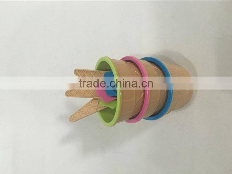 4pcs plastic ice cream mould freeze pops with spoons
