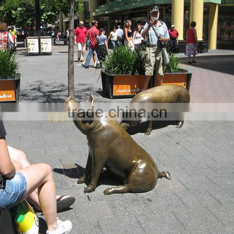 2015 new design garden decoration bronze golden pig statue