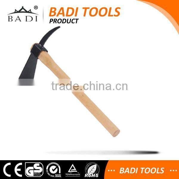 high quality multifunction wood handle garden pickaxe with hoe