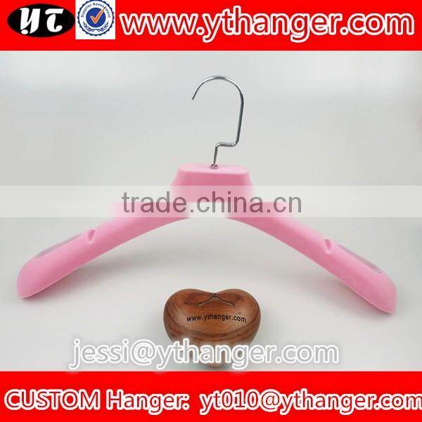 YY0545 purple velvet wedding dress shop plastic hanger with antislip notches