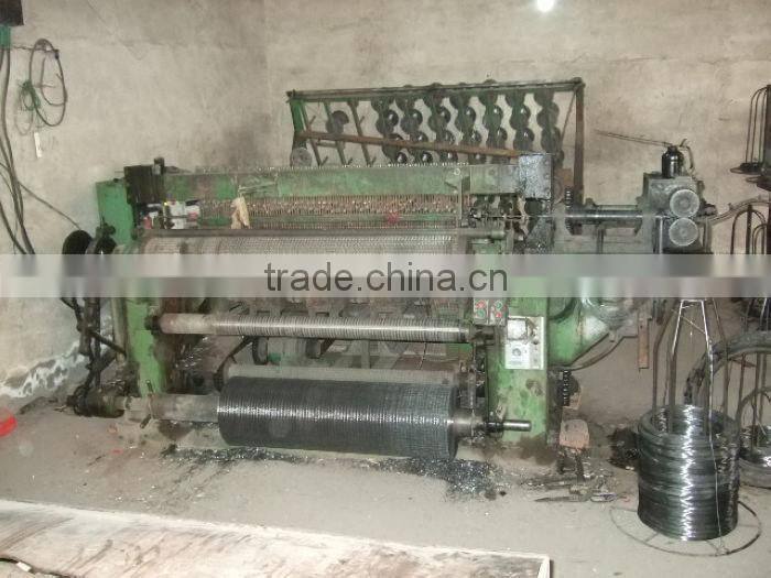 1/2-inch green vinyl coated welded wire mesh fence panels