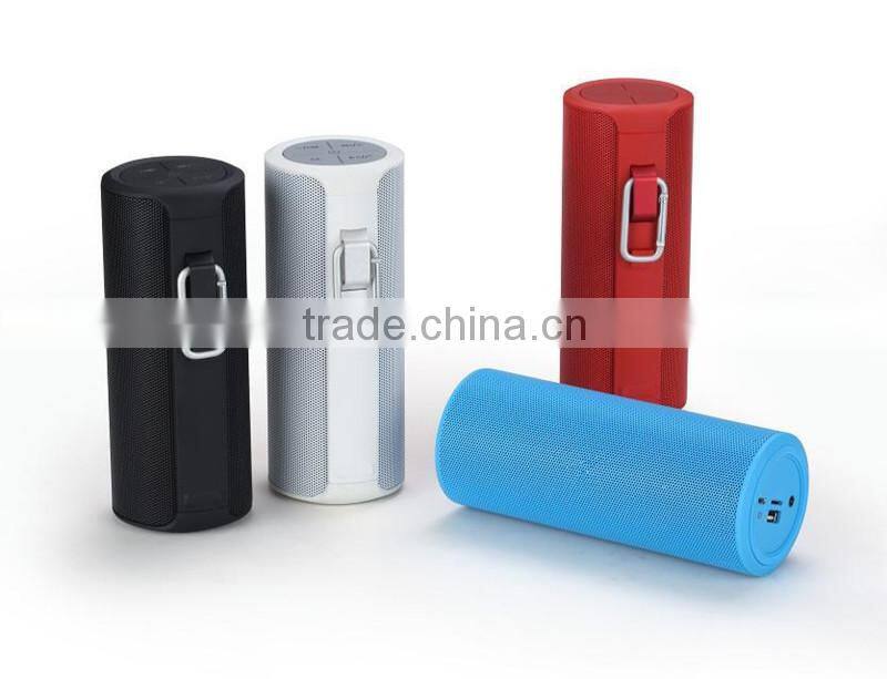 2016 Factory Wholesales Outdoor Portable Wireless Speakers Bluetooth Speakers With TF Card Hand