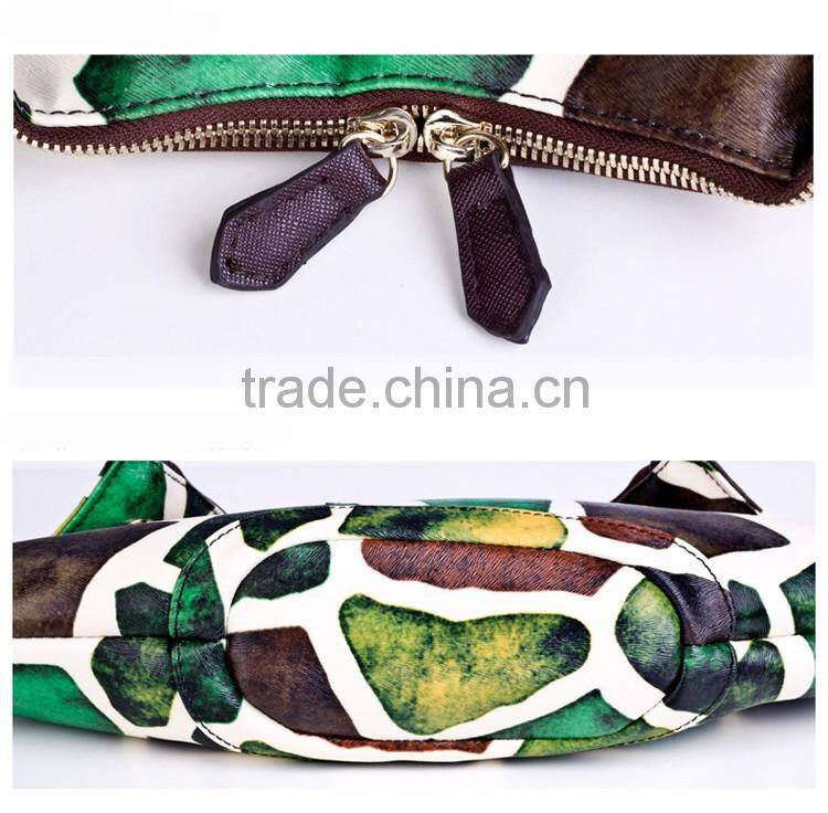 Fahionable giraffe pattern leather make up bag and ladies clutch bag