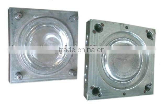Plastic handle mould