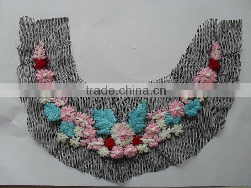 Flower embroidered collar