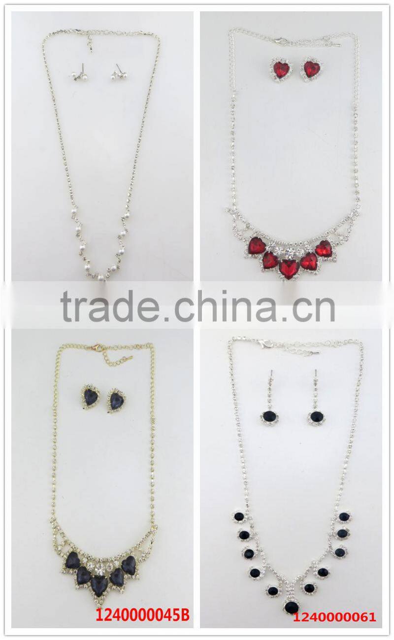 Latest Design Clear Crystal Beaded Necklace Set For Party