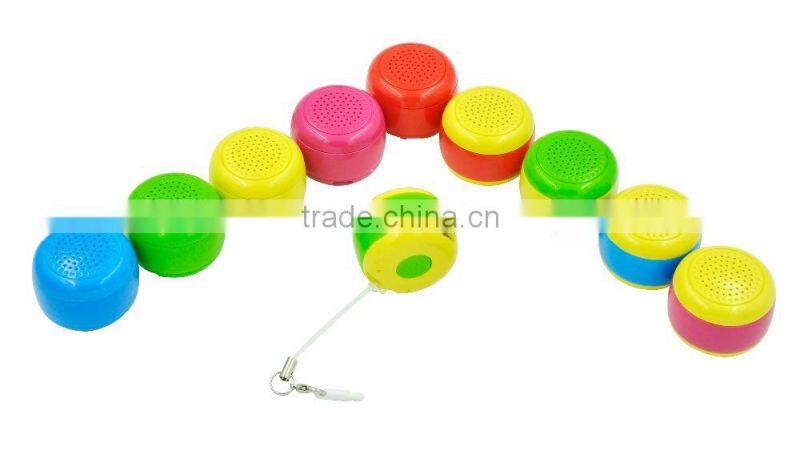 smartphone accessorie mini portable bluetooth speaker with remote shutter